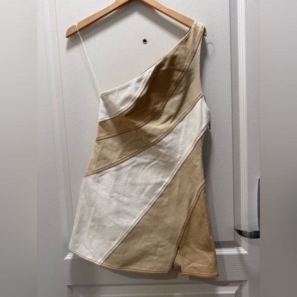 Significant Other Saskia One-Shoulder Mini Dress in Beige & White Size 4 NWT - Picture 5 of 8